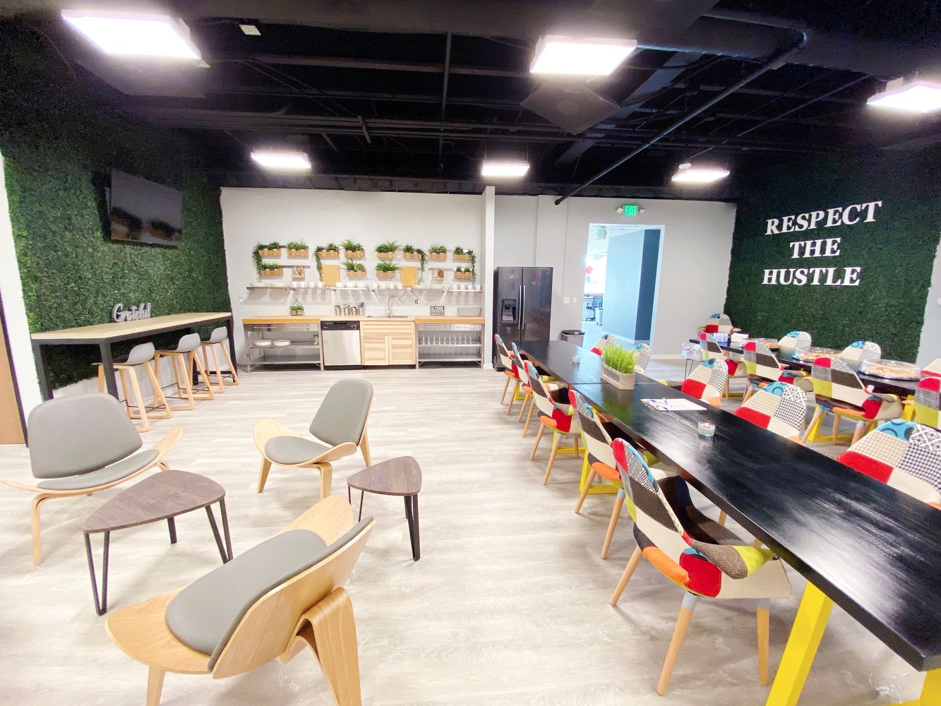 Circle Hub Ventura: 1300 Eastman Ave, Ventura, CA 93003